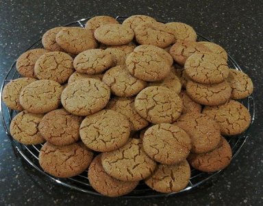 Molasses cookies.jpg