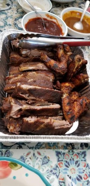 20190810_RibsnWings (1470 x 3024).jpg